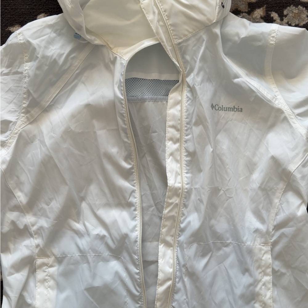 Columbia white Hooded Jacket